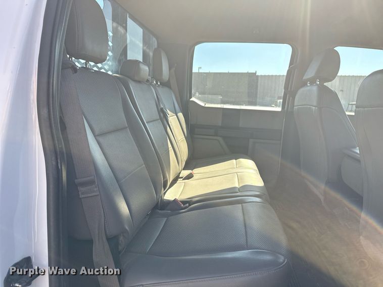 image for item EG2594 2019 Ford F550 Super Duty Crew Cab flatbed truck