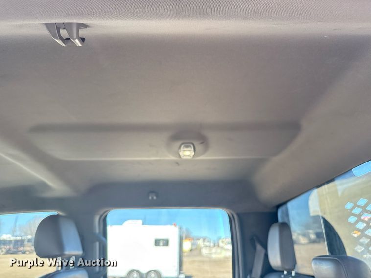 image for item EG2594 2019 Ford F550 Super Duty Crew Cab flatbed truck