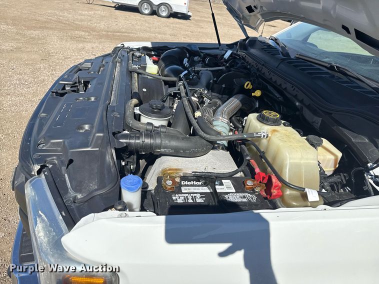 image for item EG2594 2019 Ford F550 Super Duty Crew Cab flatbed truck