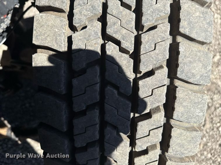 image for item EG2594 2019 Ford F550 Super Duty Crew Cab flatbed truck