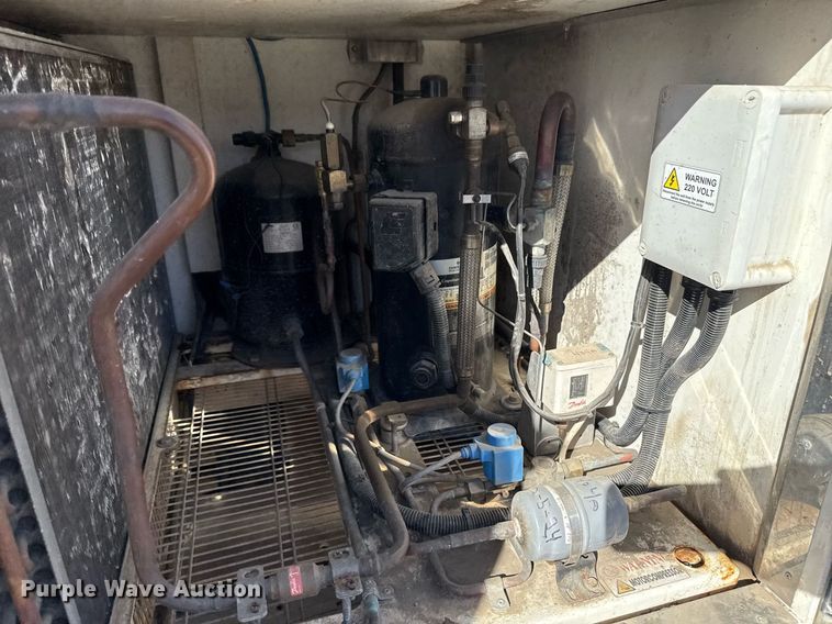 image for item EG2597 2018 Ford E450 Super Duty refrigerated truck