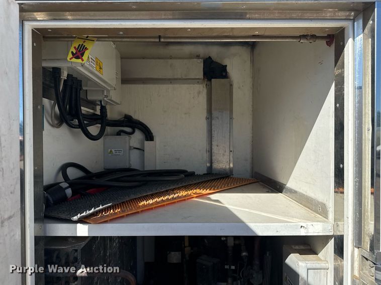 image for item EG2597 2018 Ford E450 Super Duty refrigerated truck