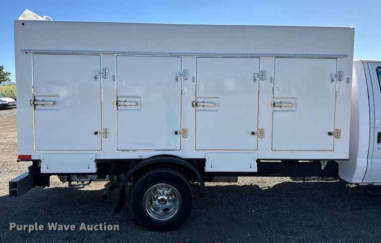 image for item EG2597 2018 Ford E450 Super Duty refrigerated truck