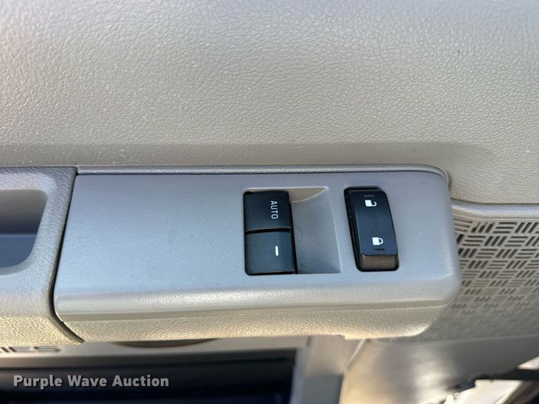 image for item EG2597 2018 Ford E450 Super Duty refrigerated truck