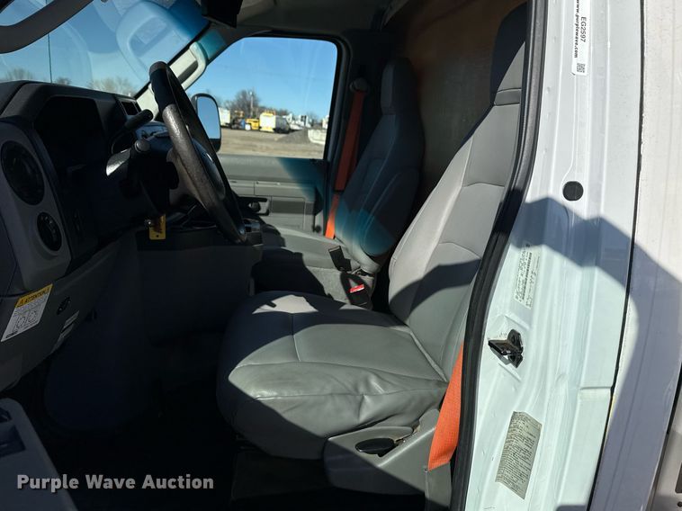 image for item EG2597 2018 Ford E450 Super Duty refrigerated truck