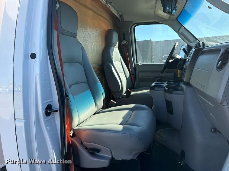 image for item EG2597 2018 Ford E450 Super Duty refrigerated truck