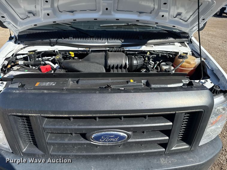 image for item EG2597 2018 Ford E450 Super Duty refrigerated truck