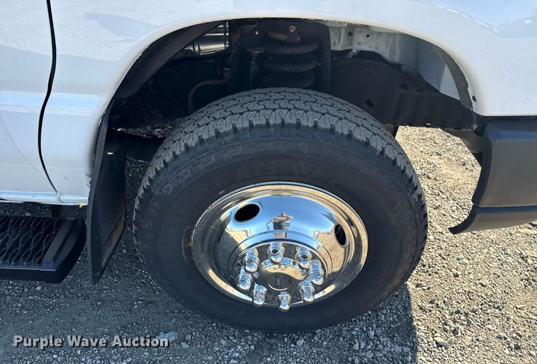 image for item EG2597 2018 Ford E450 Super Duty refrigerated truck