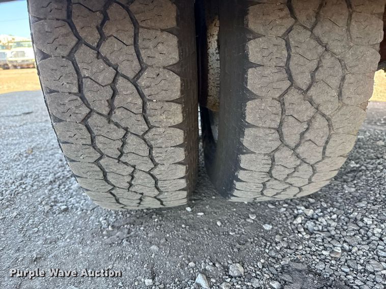 image for item EG2597 2018 Ford E450 Super Duty refrigerated truck