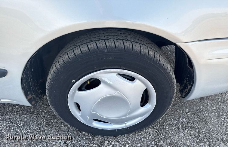 image for item EG2601 2001 Chevrolet Prizm 