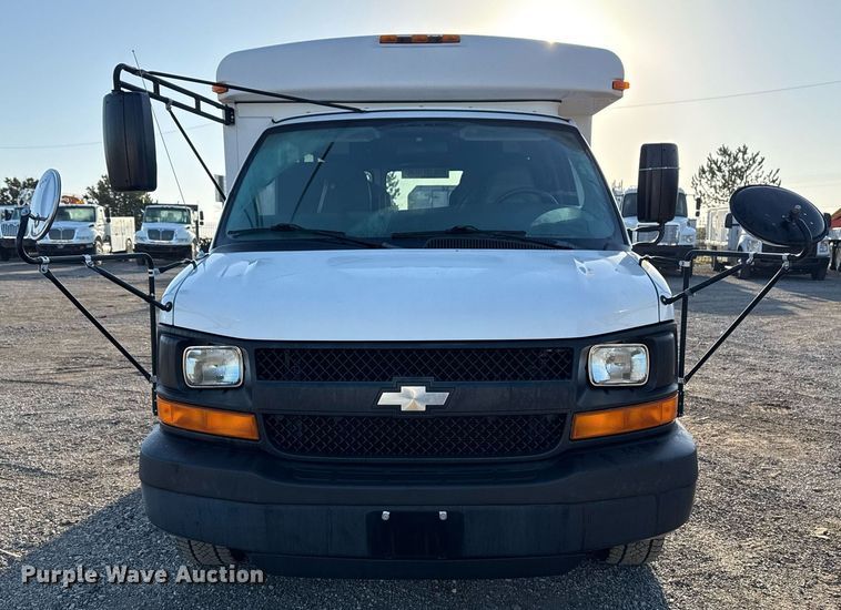image for item EG2629 2008 Chevrolet Express G3500 school bus