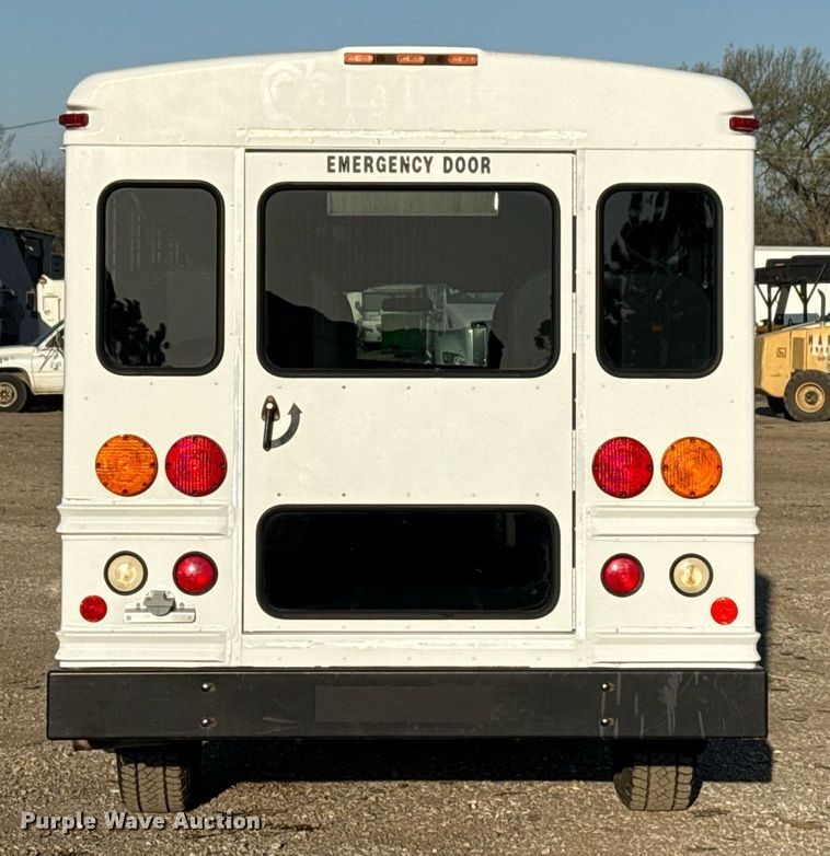 image for item EG2629 2008 Chevrolet Express G3500 school bus
