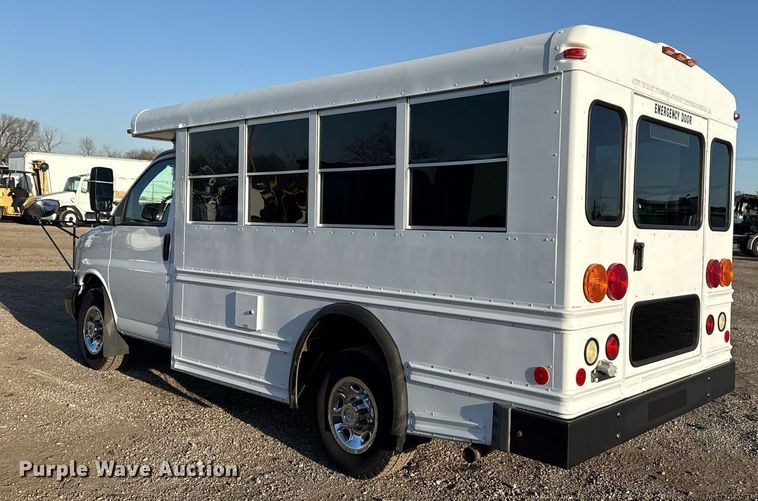 image for item EG2629 2008 Chevrolet Express G3500 school bus