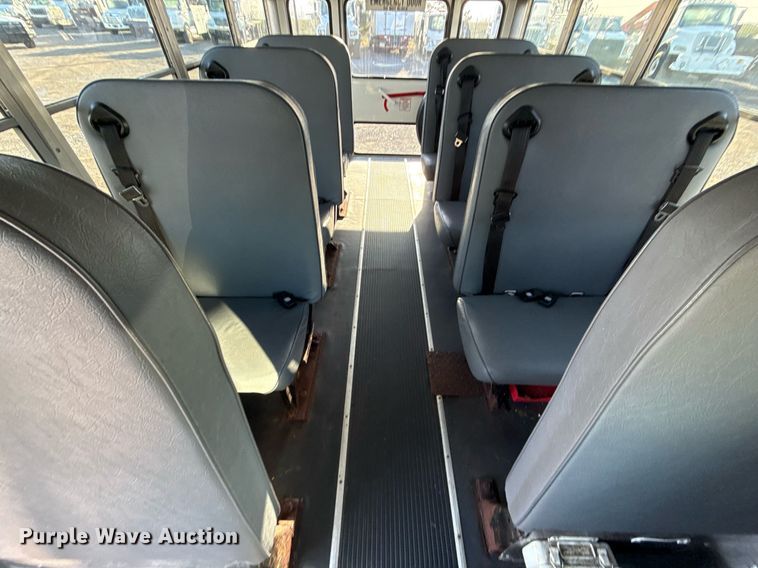 image for item EG2629 2008 Chevrolet Express G3500 school bus