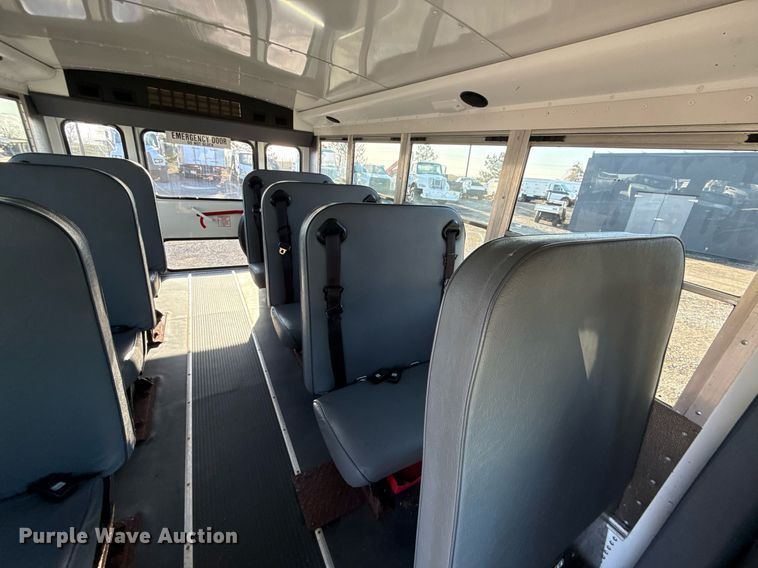 image for item EG2629 2008 Chevrolet Express G3500 school bus