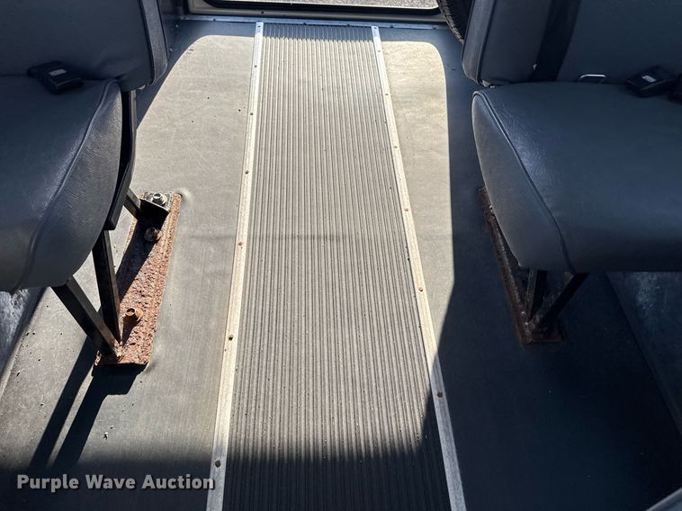 image for item EG2629 2008 Chevrolet Express G3500 school bus