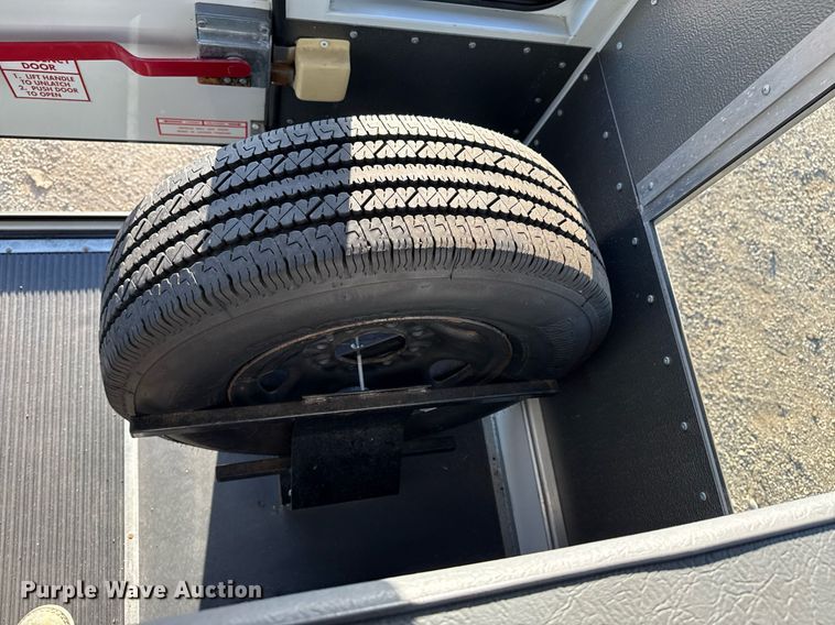 image for item EG2629 2008 Chevrolet Express G3500 school bus