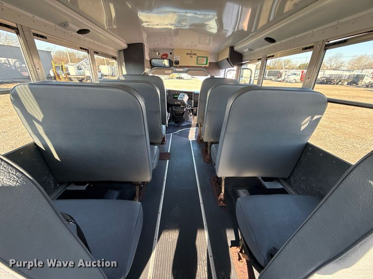 image for item EG2629 2008 Chevrolet Express G3500 school bus