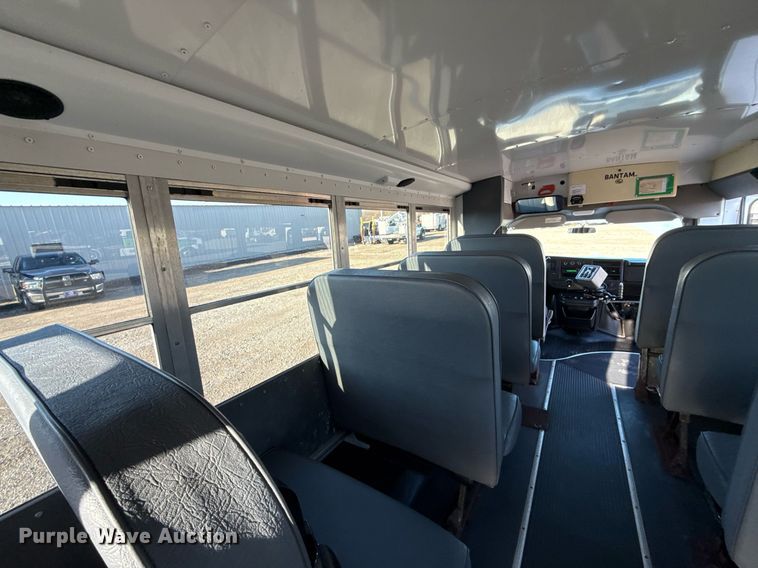 image for item EG2629 2008 Chevrolet Express G3500 school bus