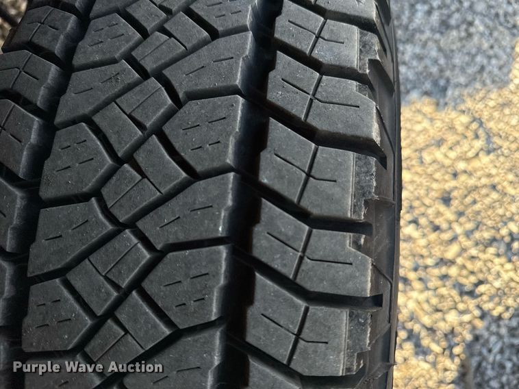 image for item EG2629 2008 Chevrolet Express G3500 school bus