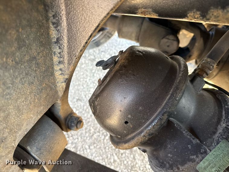 image for item EG2631 2007 International 4400 dump flatbed truck