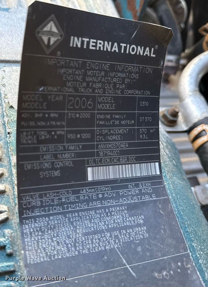 image for item EG2631 2007 International 4400 dump flatbed truck