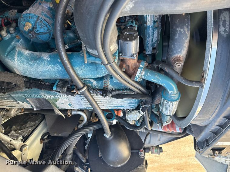 image for item EG2631 2007 International 4400 dump flatbed truck