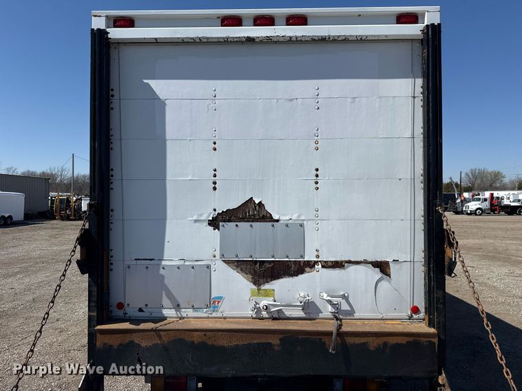 image for item EG2639 2005 GMC W4500 box truck