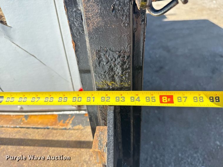 image for item EG2639 2005 GMC W4500 box truck