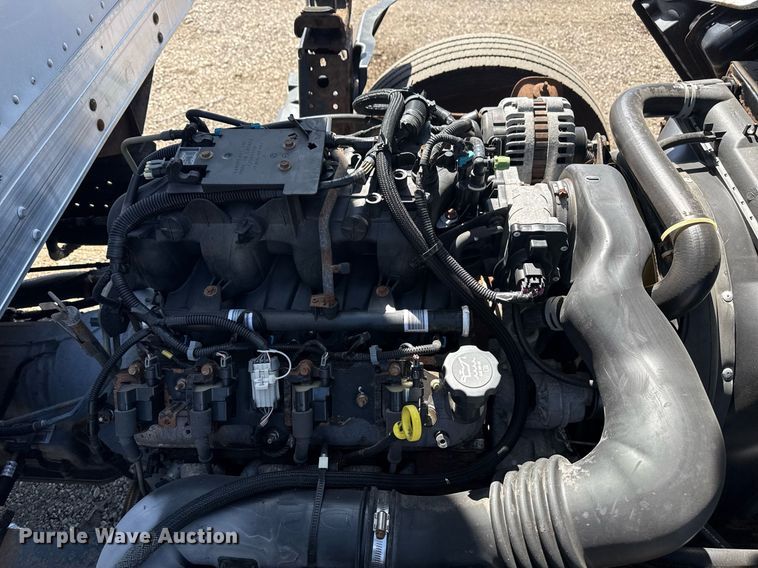 image for item EG2639 2005 GMC W4500 box truck