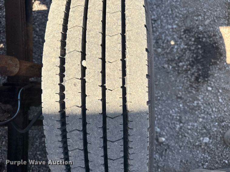 image for item EG2639 2005 GMC W4500 box truck