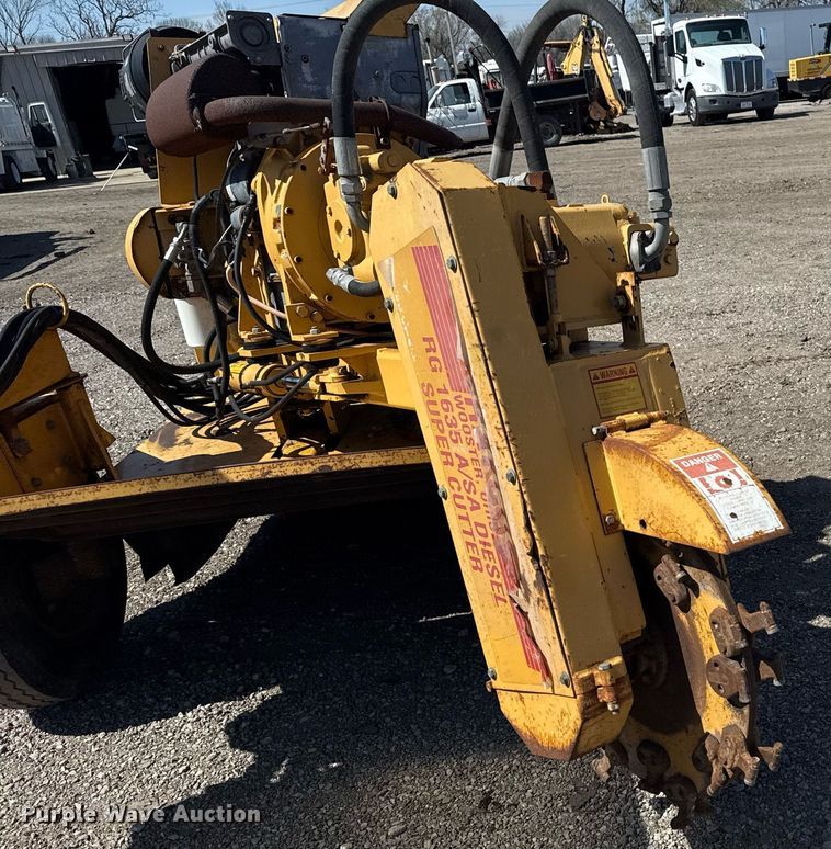 image for item EG2640 Rayco RG 1635 stump grinder