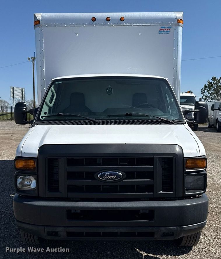 image for item EG2642 2011 Ford E450 Super Duty box truck