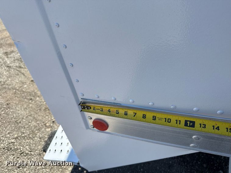 image for item EG2642 2011 Ford E450 Super Duty box truck