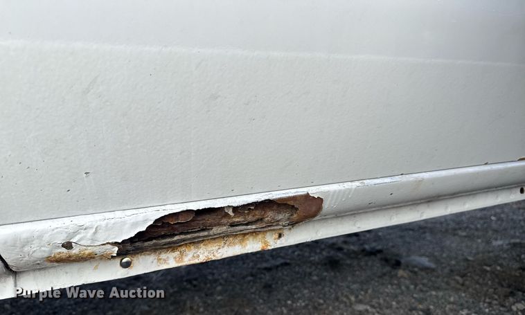 image for item EG2642 2011 Ford E450 Super Duty box truck