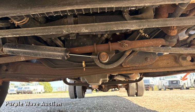 image for item EG2642 2011 Ford E450 Super Duty box truck