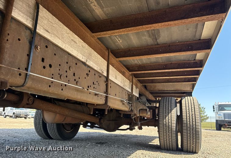 image for item EG2642 2011 Ford E450 Super Duty box truck