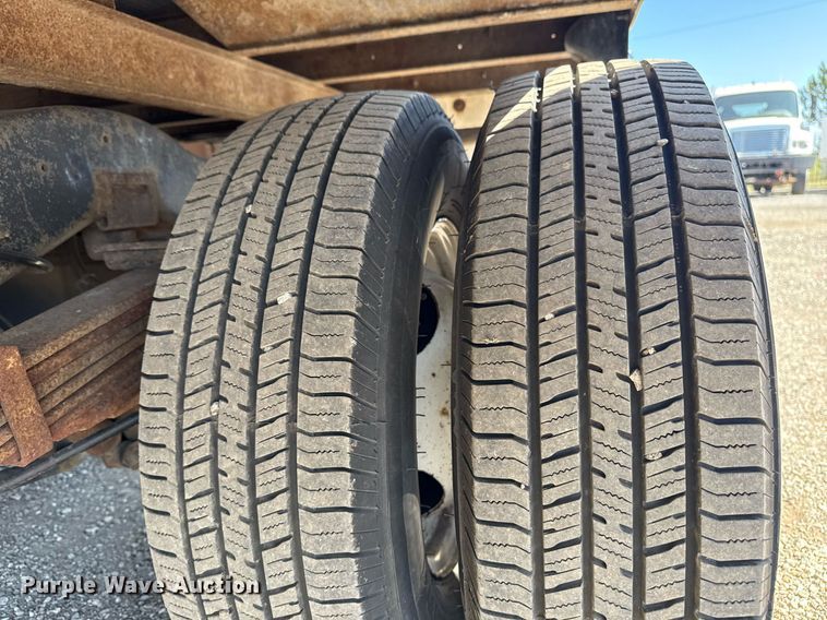 image for item EG2642 2011 Ford E450 Super Duty box truck