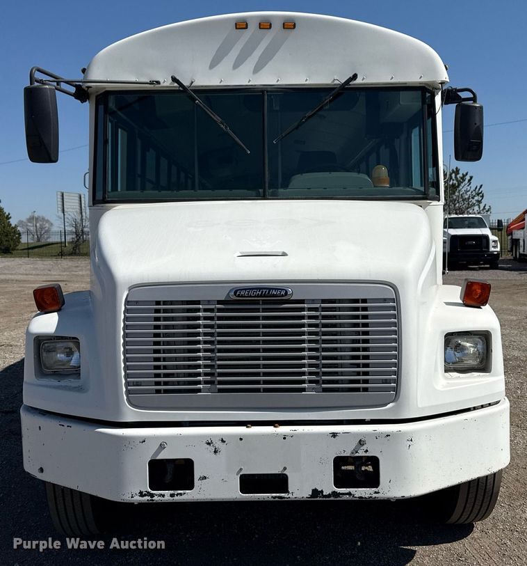 image for item EG2643 2007 Freightliner FS65 bus