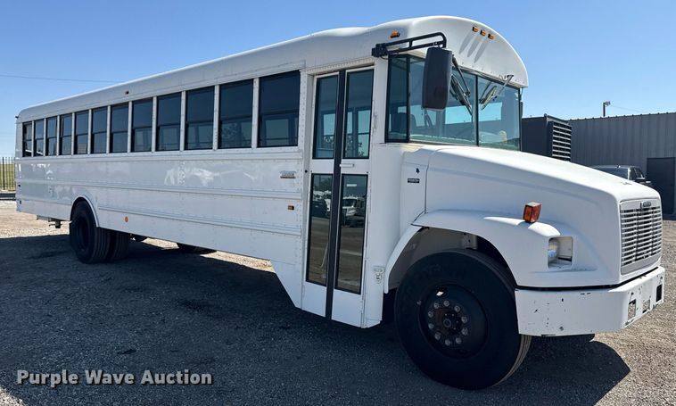 image for item EG2643 2007 Freightliner FS65 bus