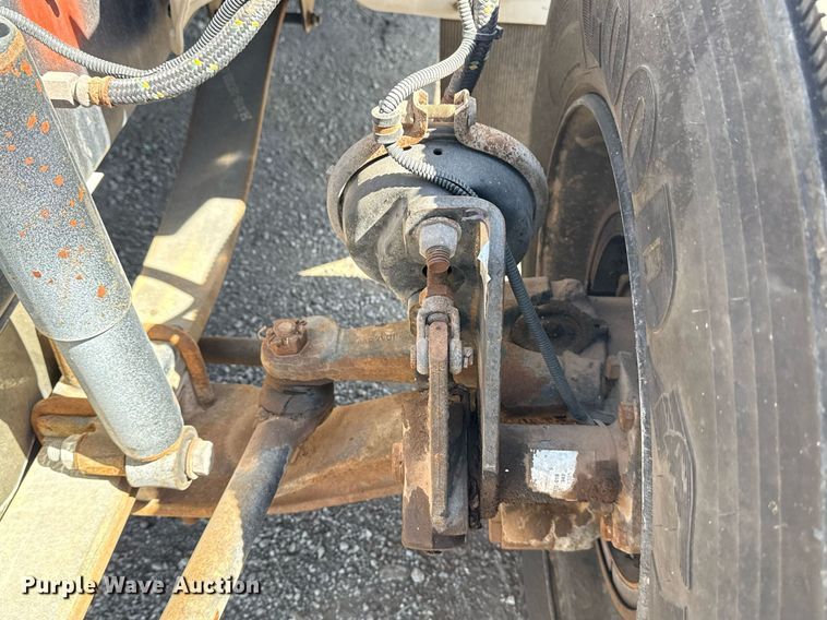 image for item EG2643 2007 Freightliner FS65 bus