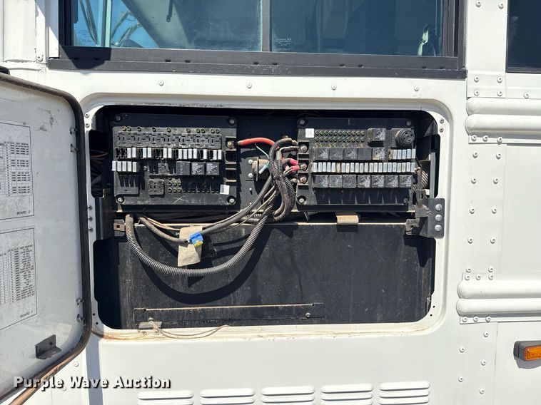 image for item EG2643 2007 Freightliner FS65 bus