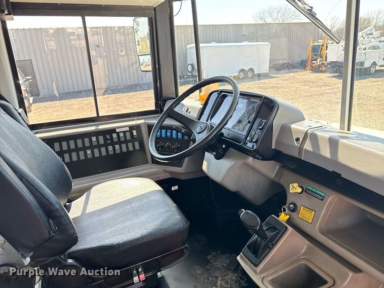 image for item EG2643 2007 Freightliner FS65 bus