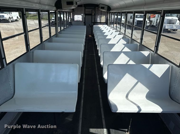 image for item EG2643 2007 Freightliner FS65 bus