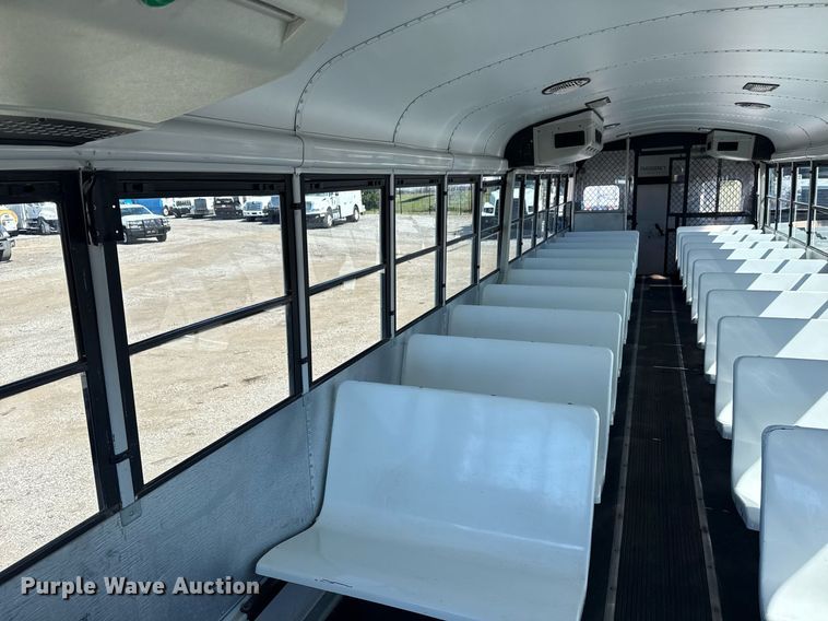 image for item EG2643 2007 Freightliner FS65 bus