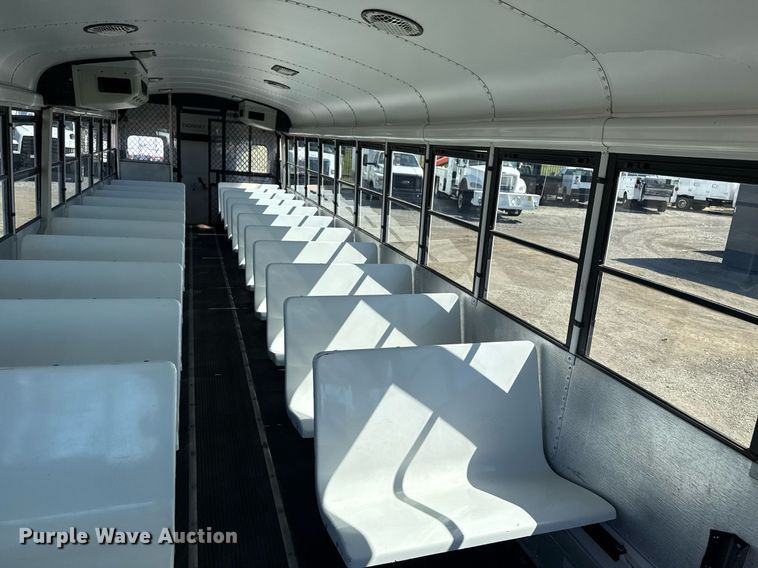 image for item EG2643 2007 Freightliner FS65 bus