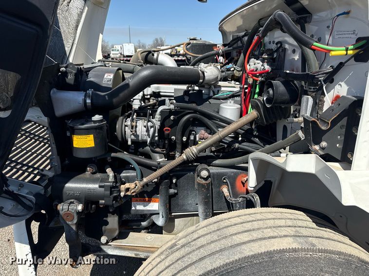 image for item EG2643 2007 Freightliner FS65 bus