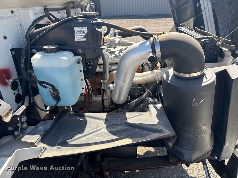 image for item EG2643 2007 Freightliner FS65 bus