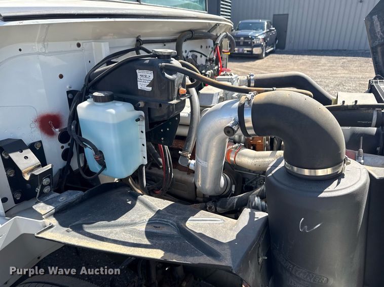 image for item EG2643 2007 Freightliner FS65 bus