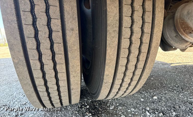 image for item EG2643 2007 Freightliner FS65 bus